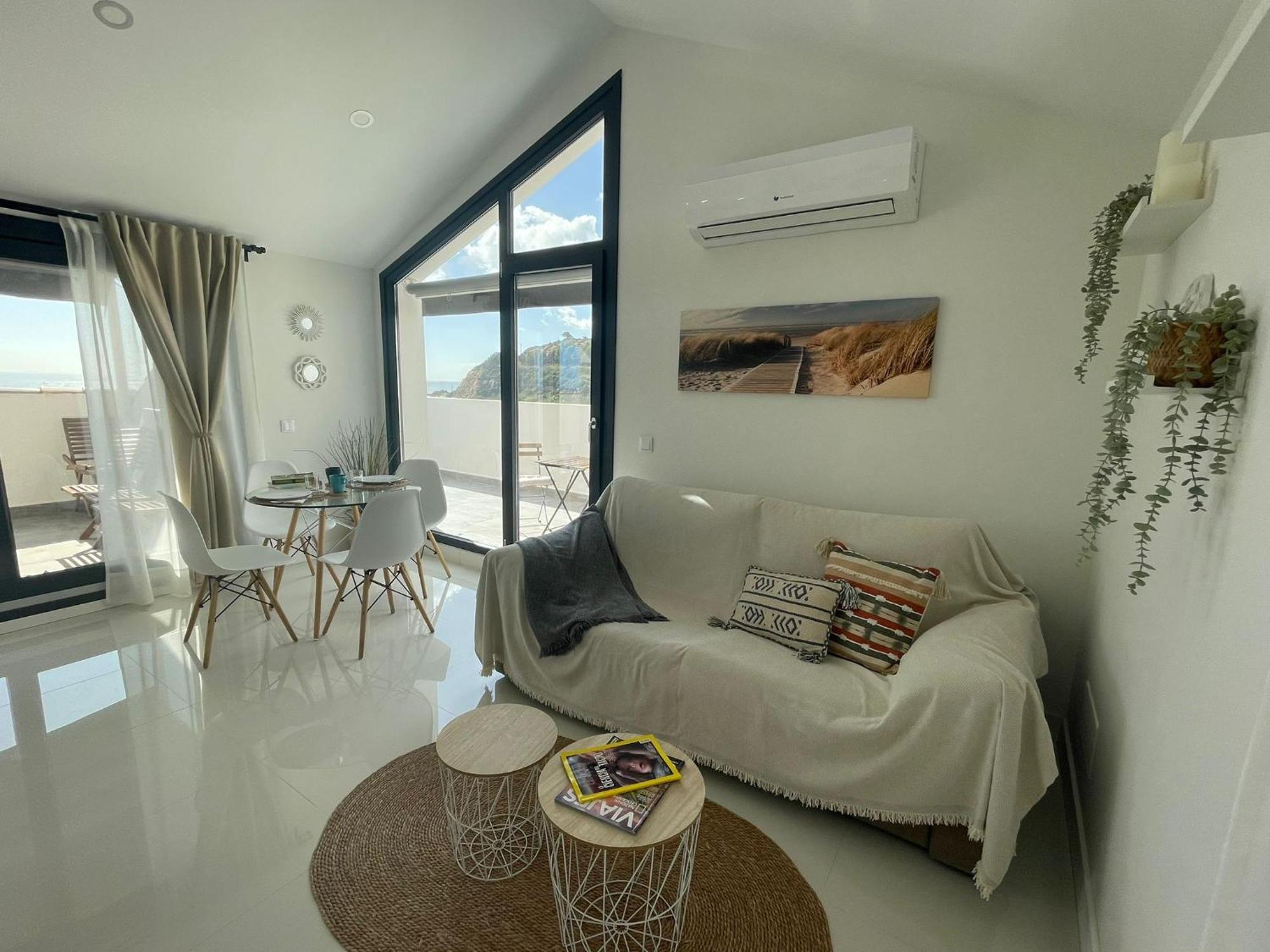 Precioso Atico, Nuevo, A 50M De La Playa, Manilvaアパートメント エクステリア 写真